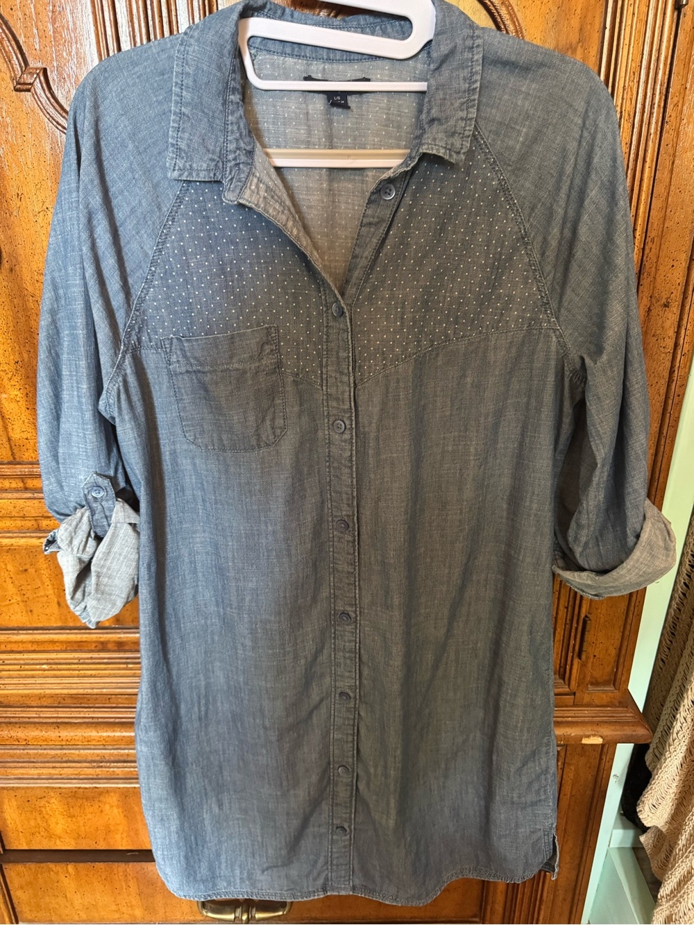 AE Chambray Button-Up Tunic Shirt with Subtle Stud Detail - Blue L
